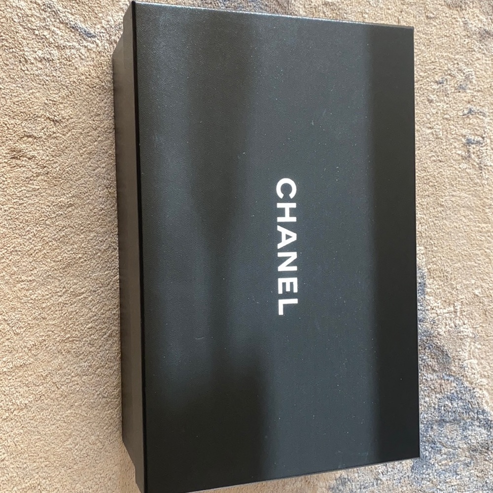 Chanel shoe box